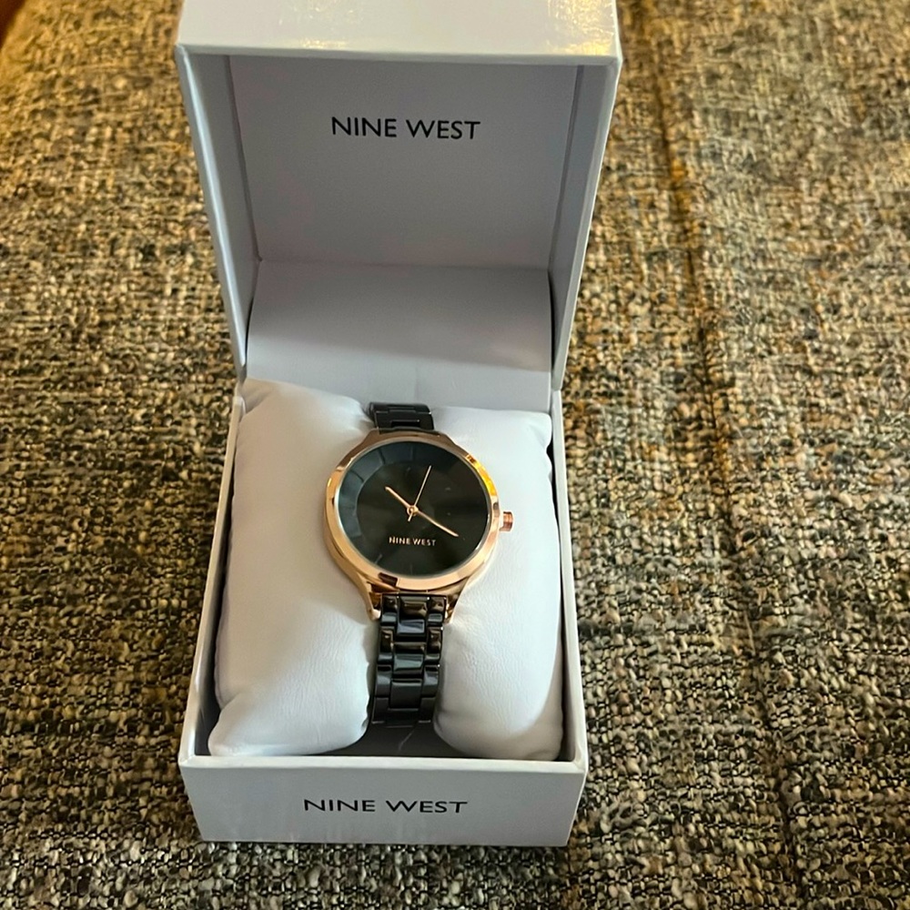 NWT W. watch golden /gun metal band